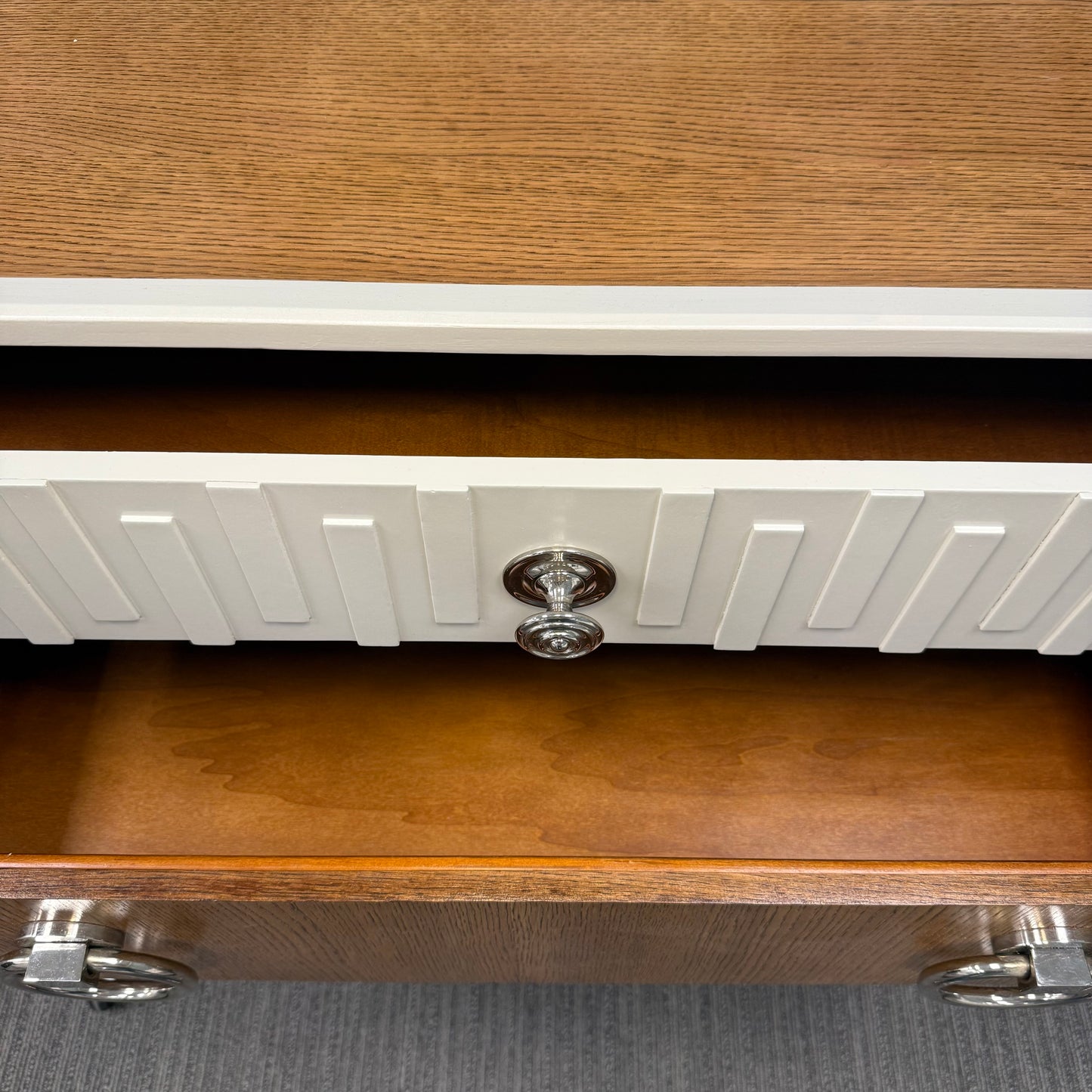 Global Views Transitional Modern 3-Drawer Chest