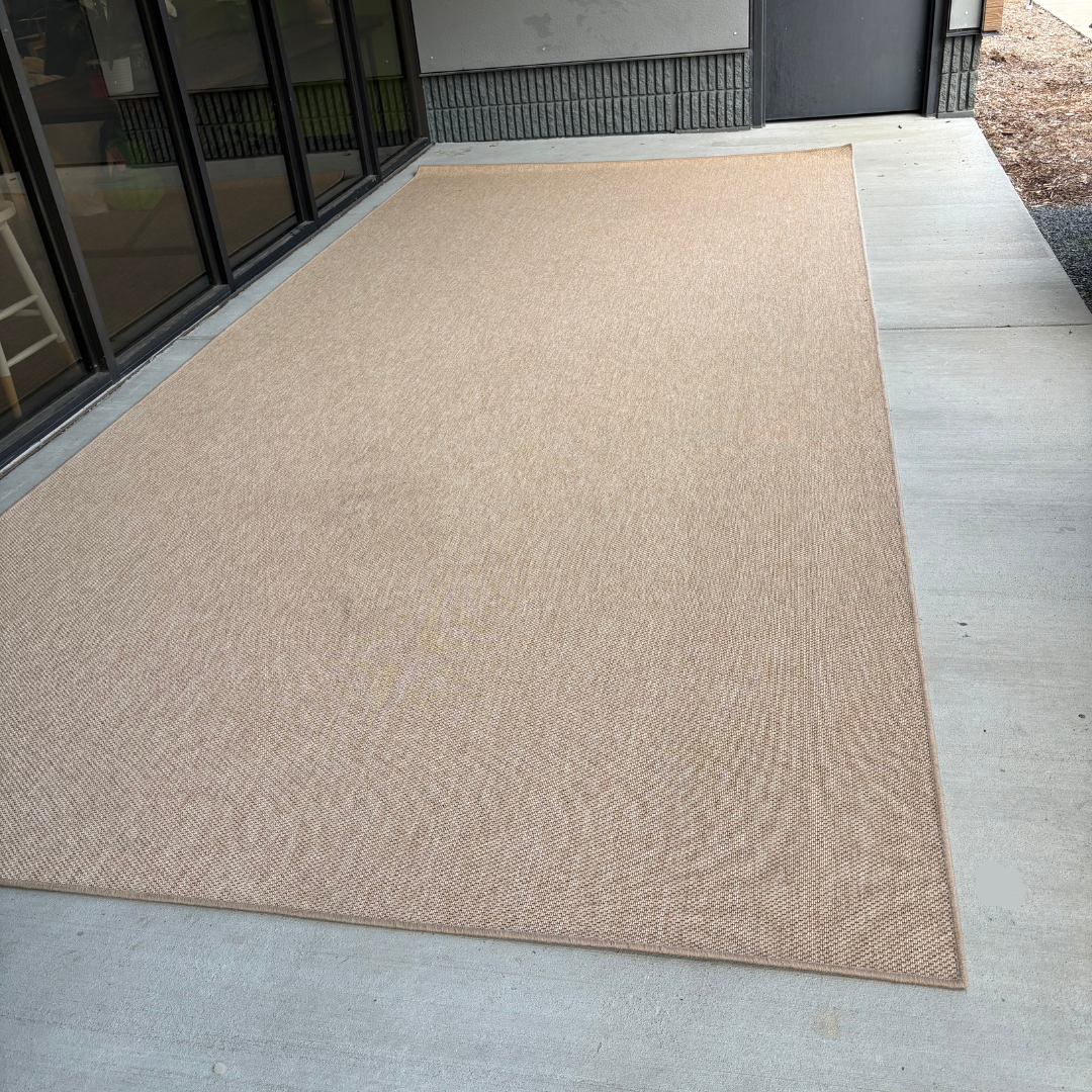 "Antigua Dune" Polypropylene Bound Rug - 7.9" x 16.9"