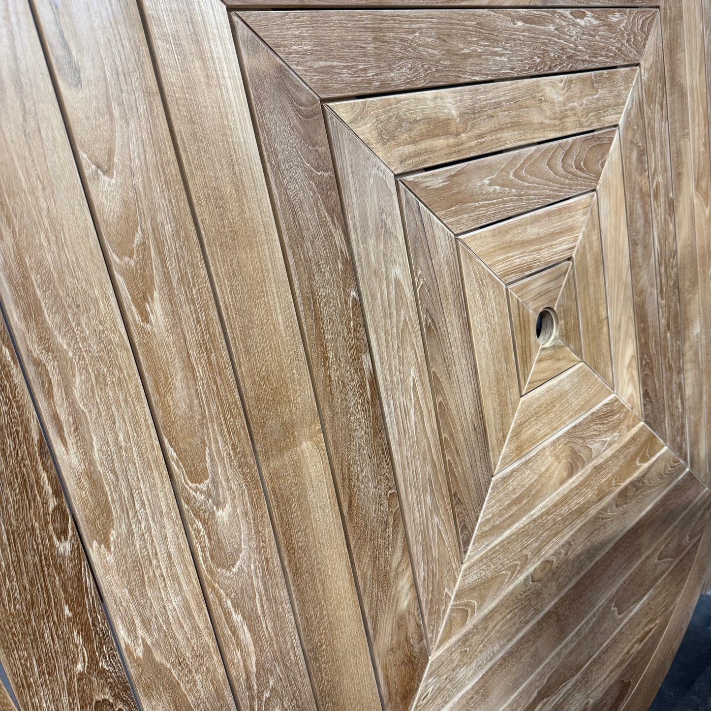 Universal Furniture "Chesapeake" Outdoor Teak Dining Table