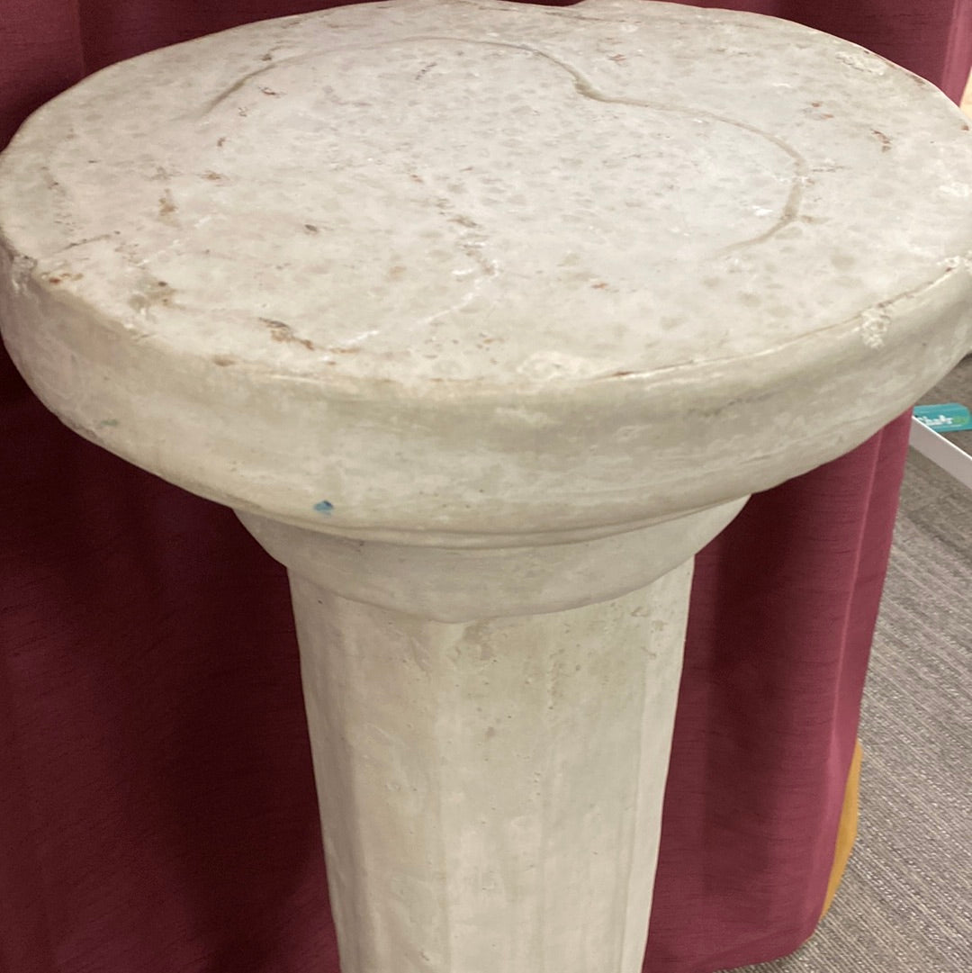 Concrete Display Column