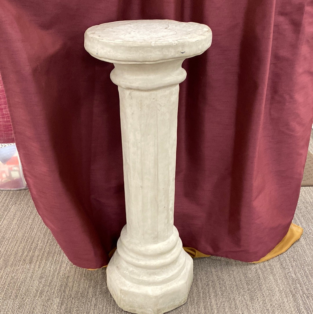Concrete Display Column