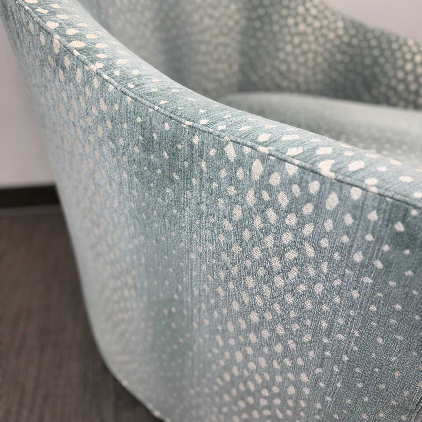 Upholstered Swivel Barrell Chair