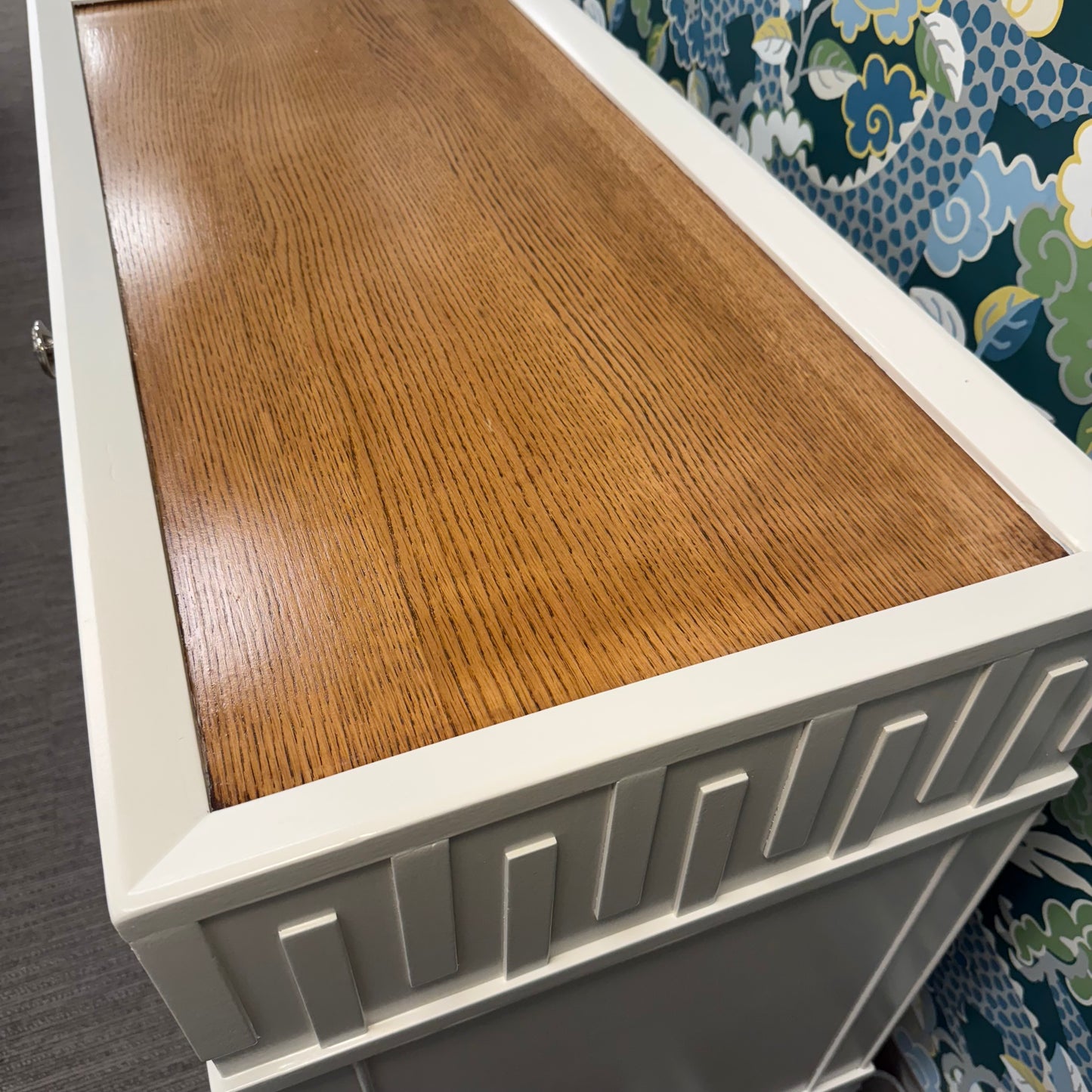 Global Views Transitional Modern 3-Drawer Chest