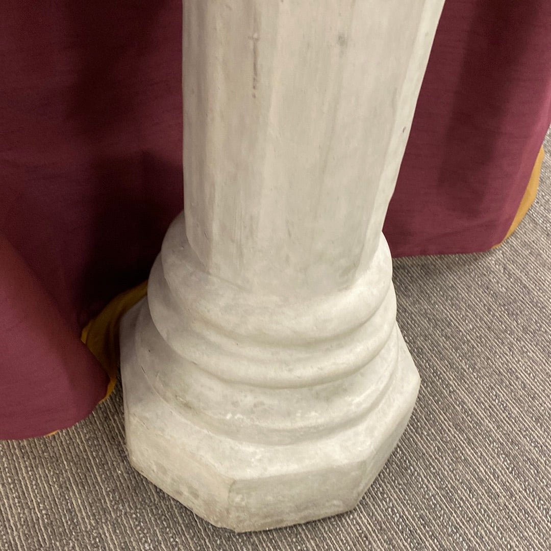 Concrete Display Column