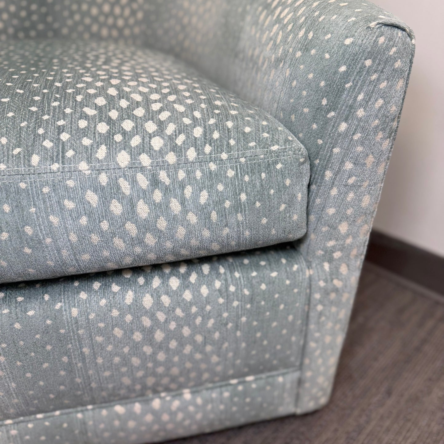 Upholstered Swivel Barrell Chair