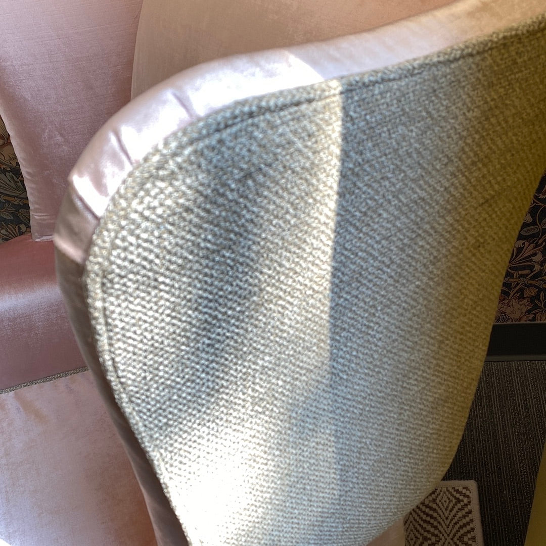 Paysage Home Pink Velvet Wing Chair