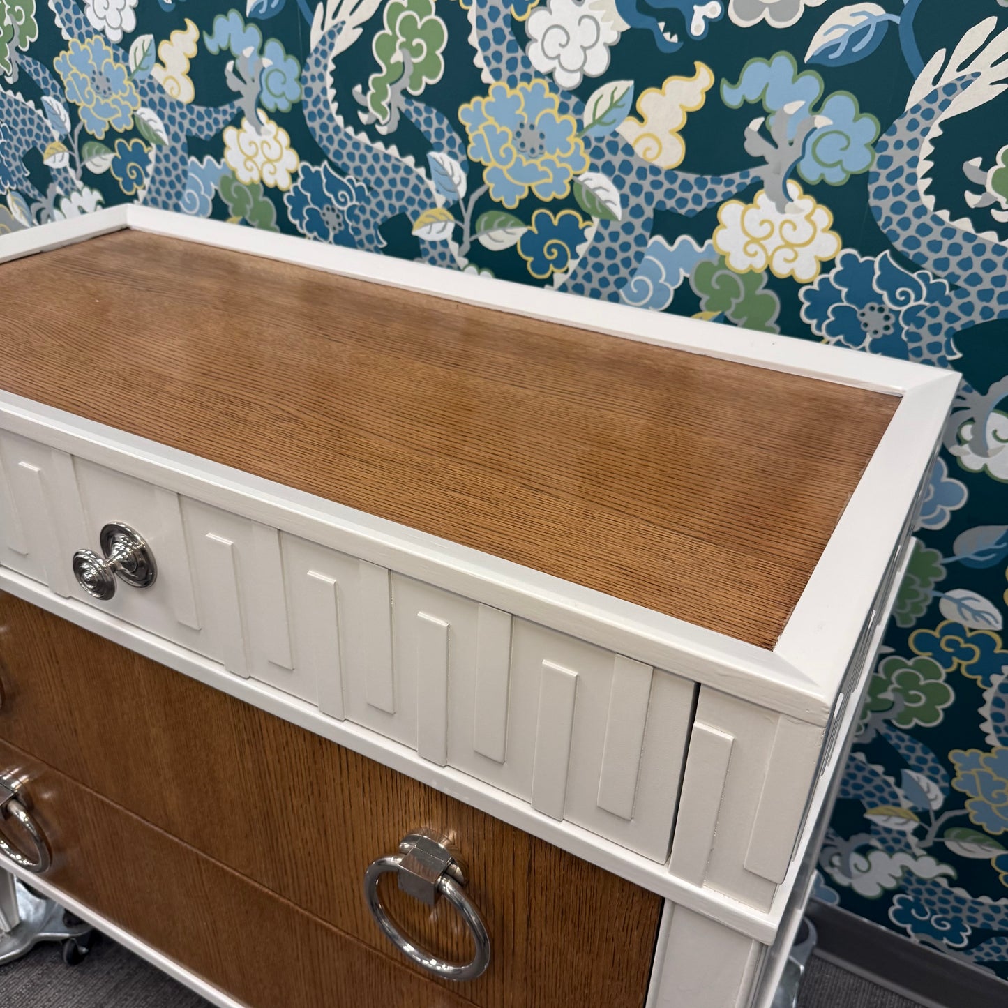Global Views Transitional Modern 3-Drawer Chest