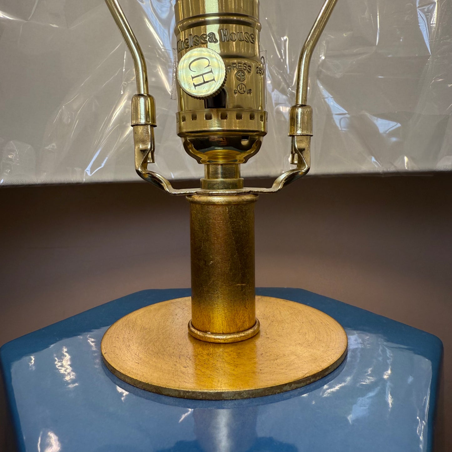 Chelsea House "Miriam" Lamp