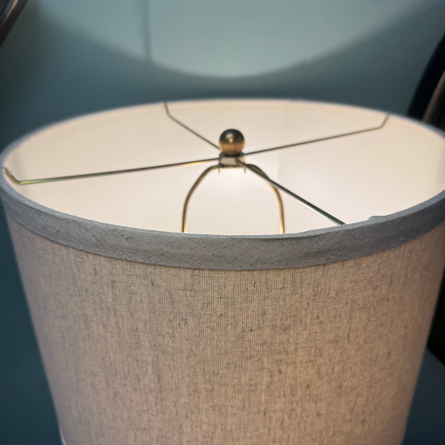 Chelsea House Ceramic Pagoda Lamp