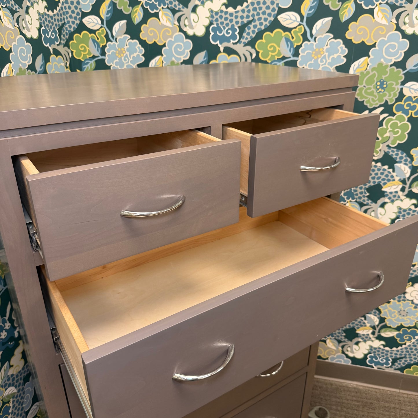 Solid Wood 6-Drawer Dresser
