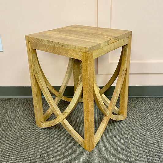 Nadeau Furniture "Hayesville" End Table
